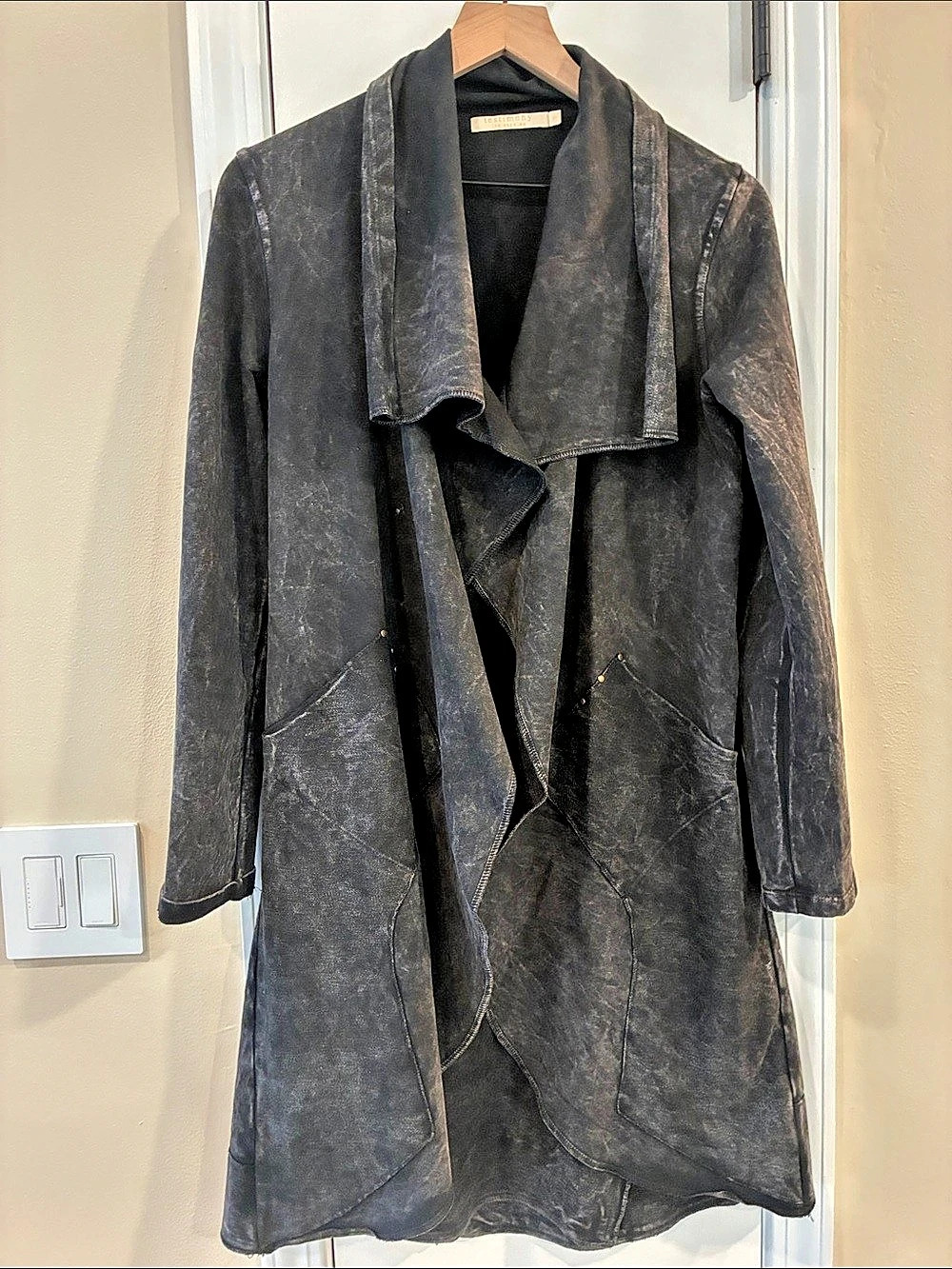 Testimony Los Angeles Women's Black Draped Jacket Small